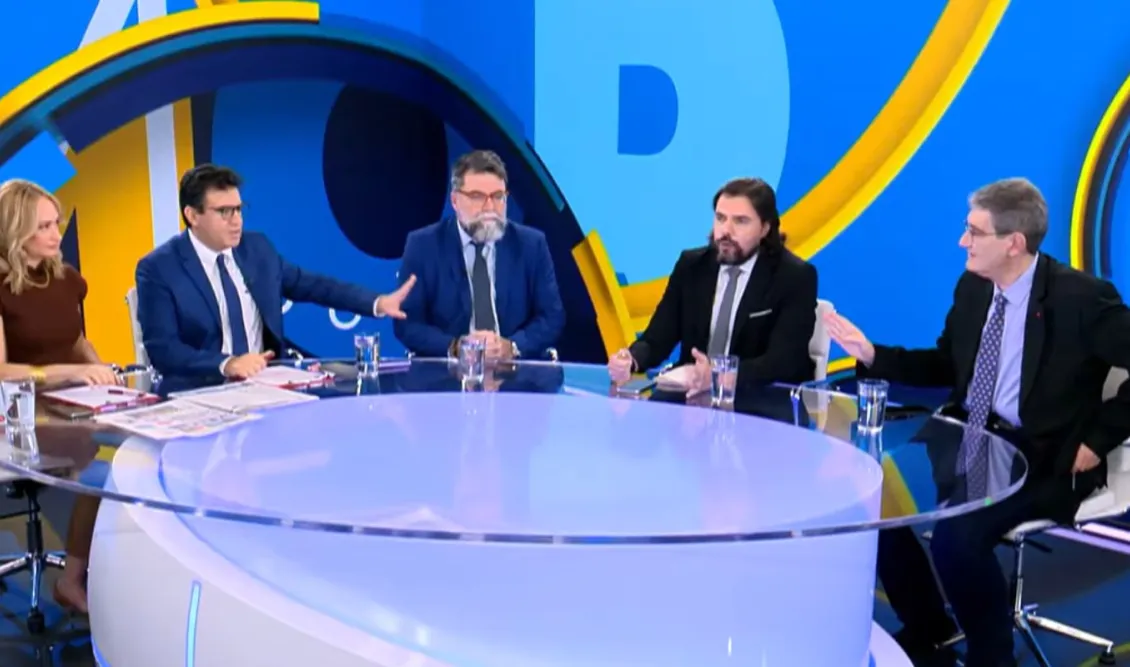 καβγάς Παππάς Γιαννούλης